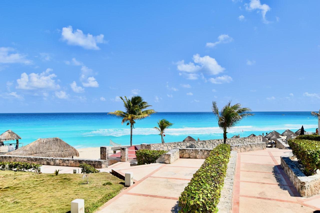 Solymar Condo Beach Resort By Casago Cancun Exterior photo